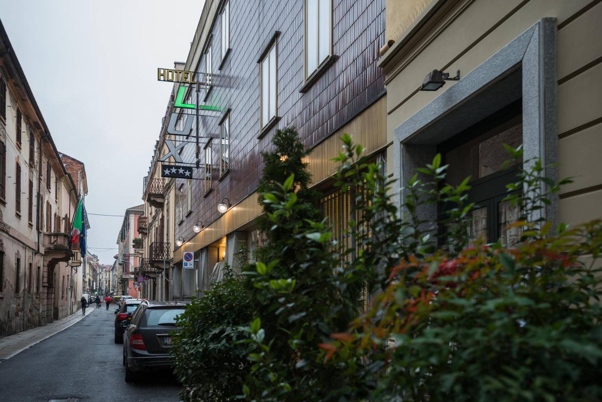 Hotel Lux Alessandria Luaran gambar