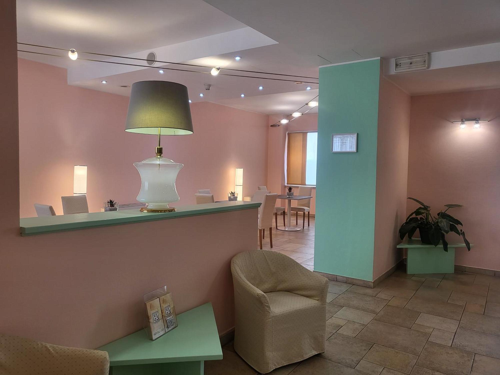 Hotel Lux Alessandria Luaran gambar