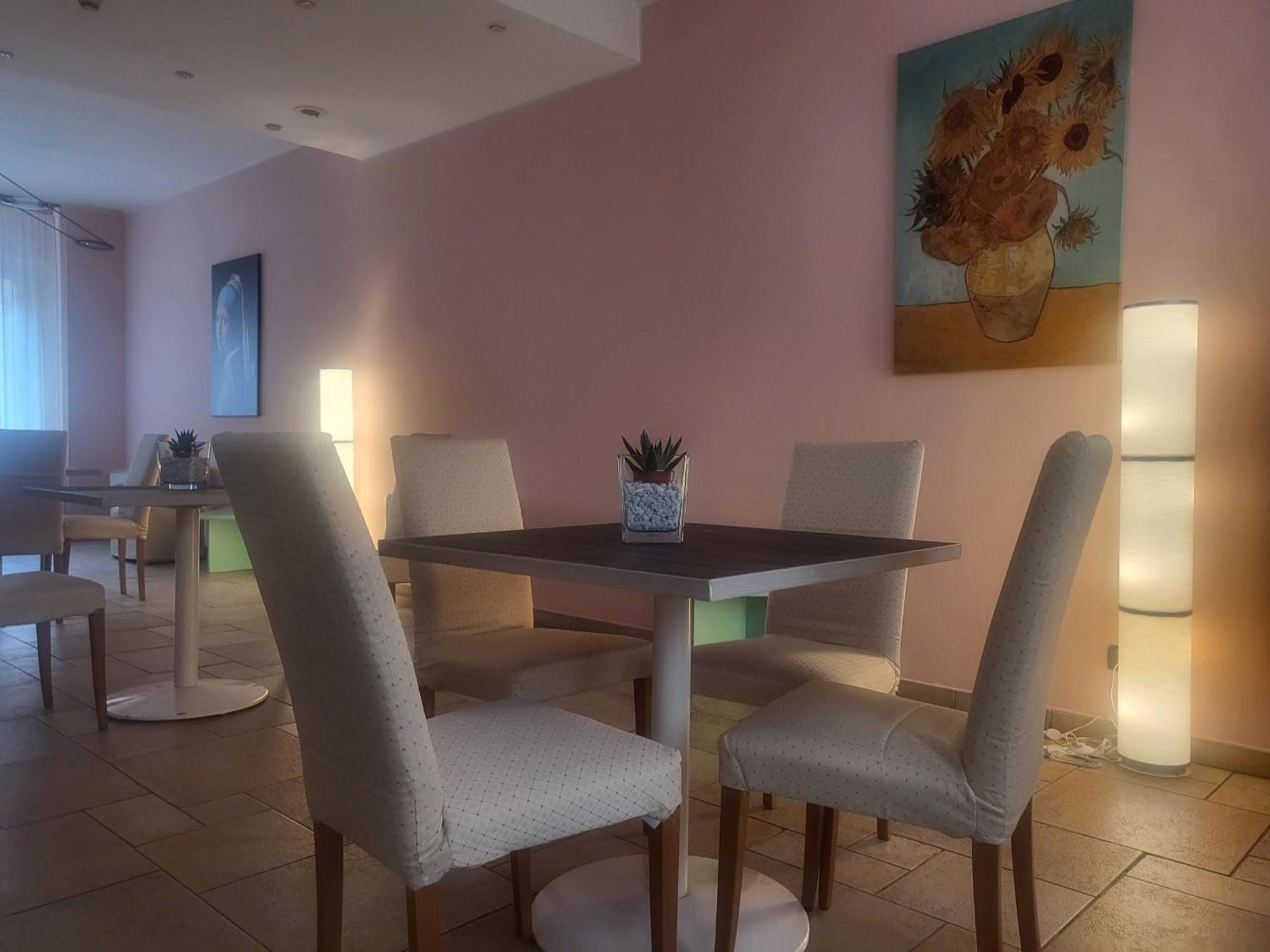 Hotel Lux Alessandria Luaran gambar