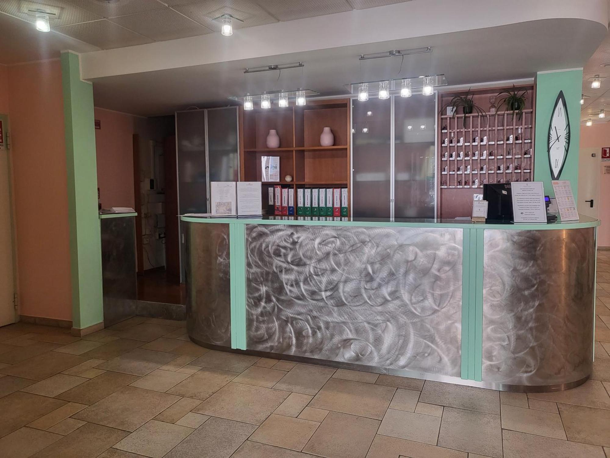 Hotel Lux Alessandria Luaran gambar