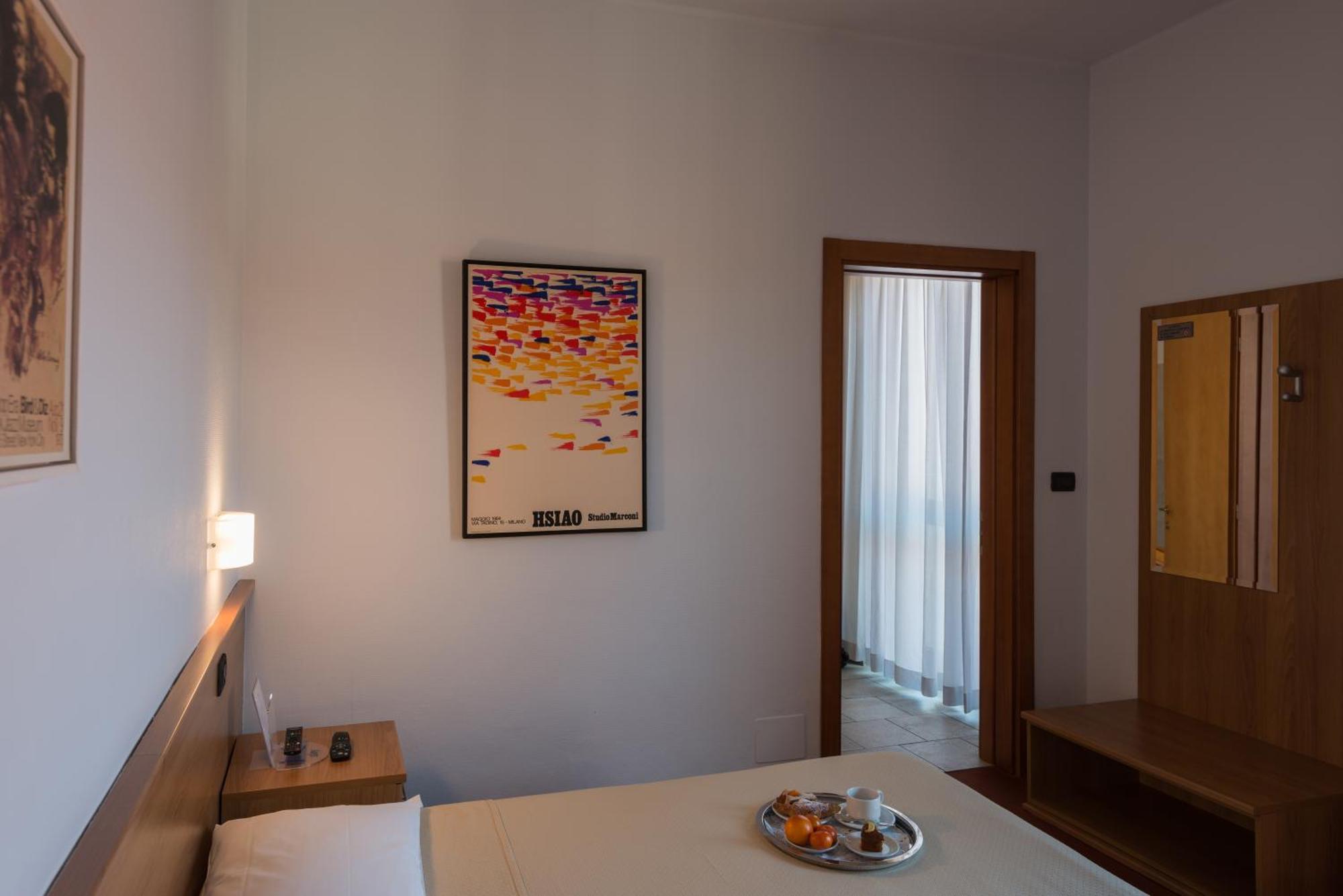 Hotel Lux Alessandria Bilik gambar