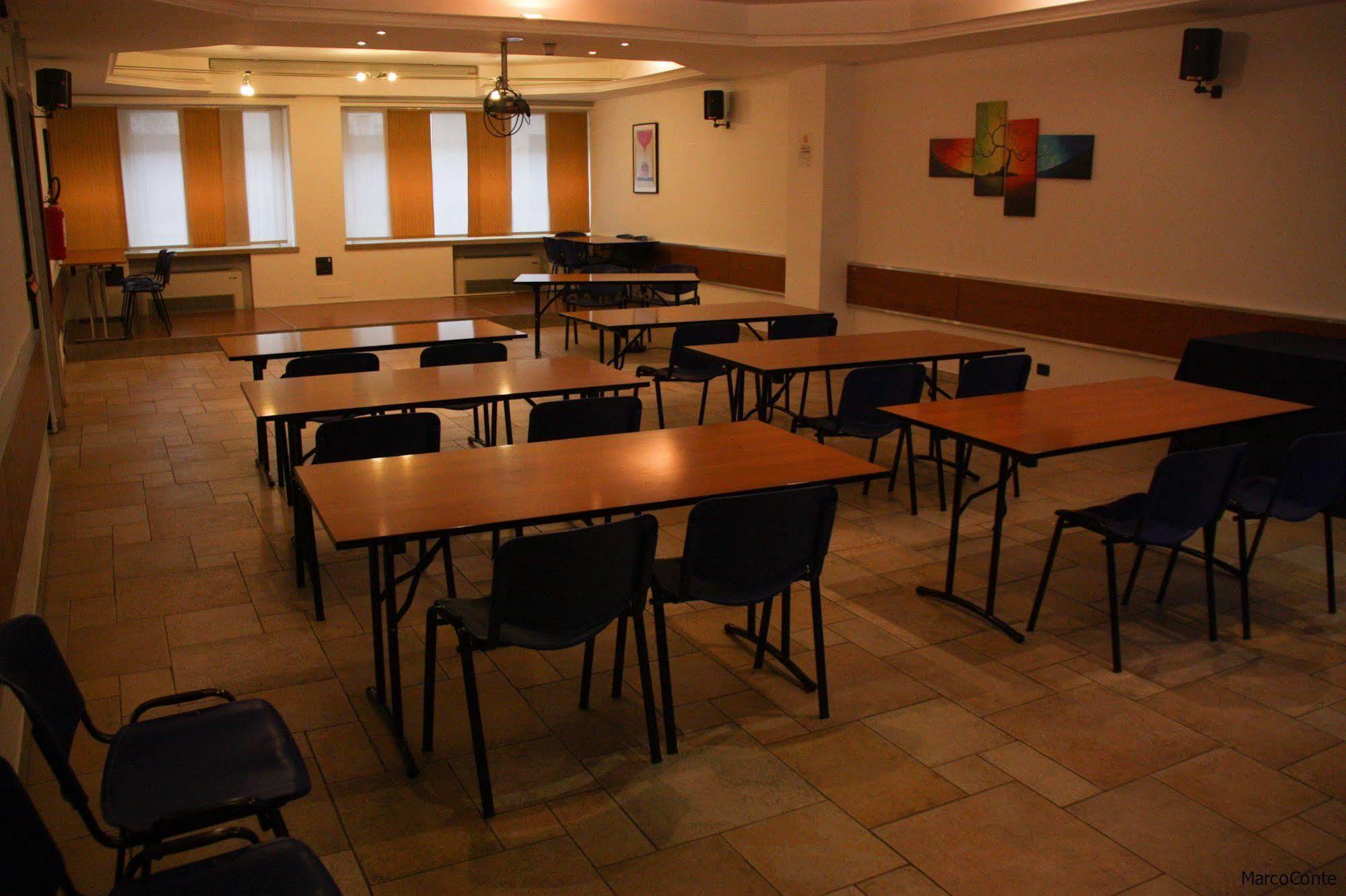 Hotel Lux Alessandria Luaran gambar